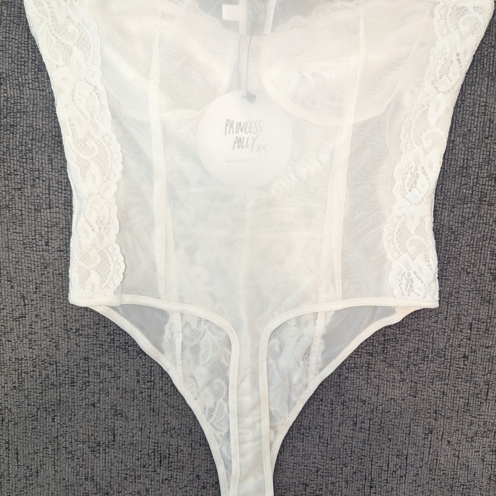 Princess Polly Strapless White Floral Lace Bodysuit/Lingerie - Picture 4 of 4